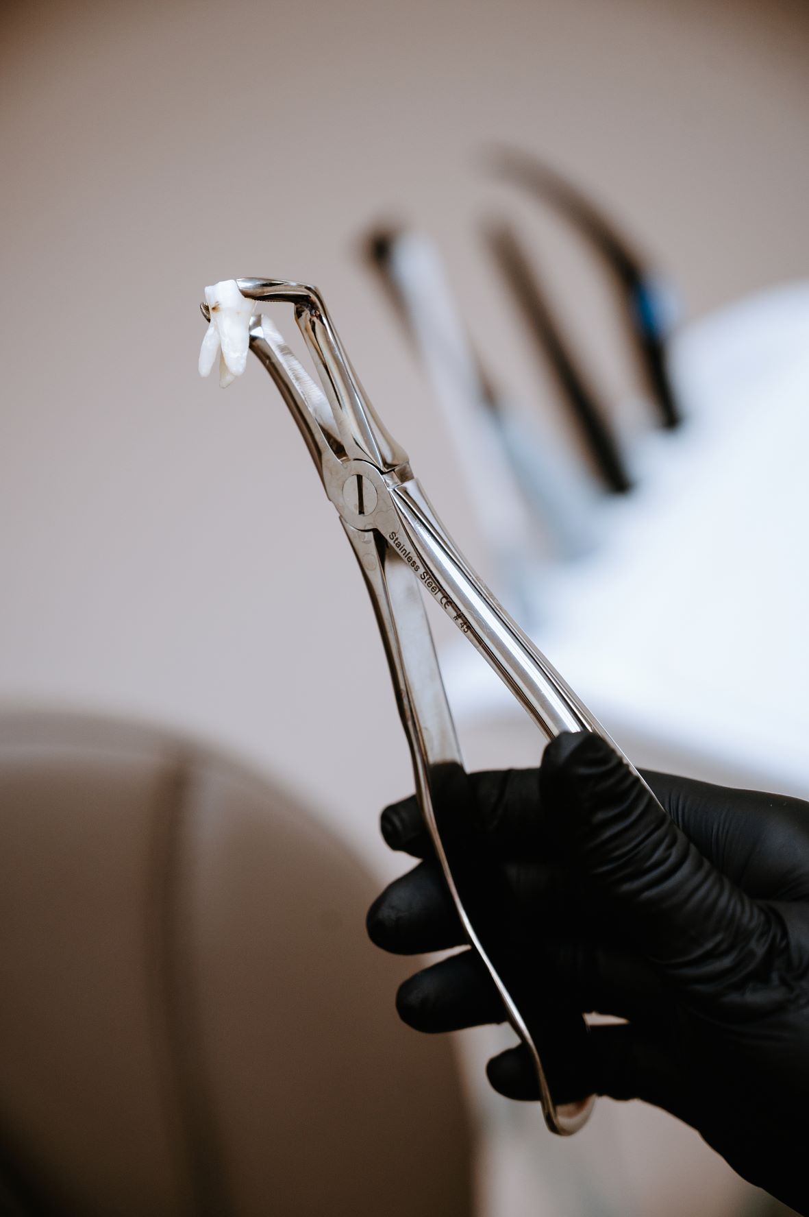Zubní chirurgie IMAGE #1